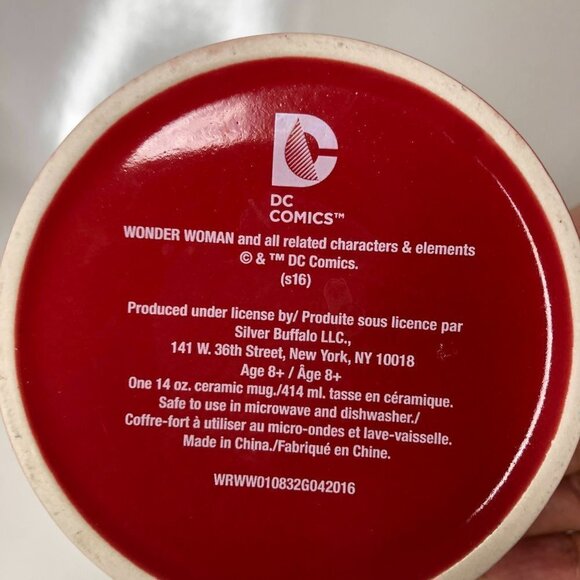 WONDER Woman Coffee Cup - Picture 3 of 3